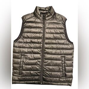 Aeropostale Men's Puffer Vest - Black NWOT FREE SHIPPING AND HANDLING!